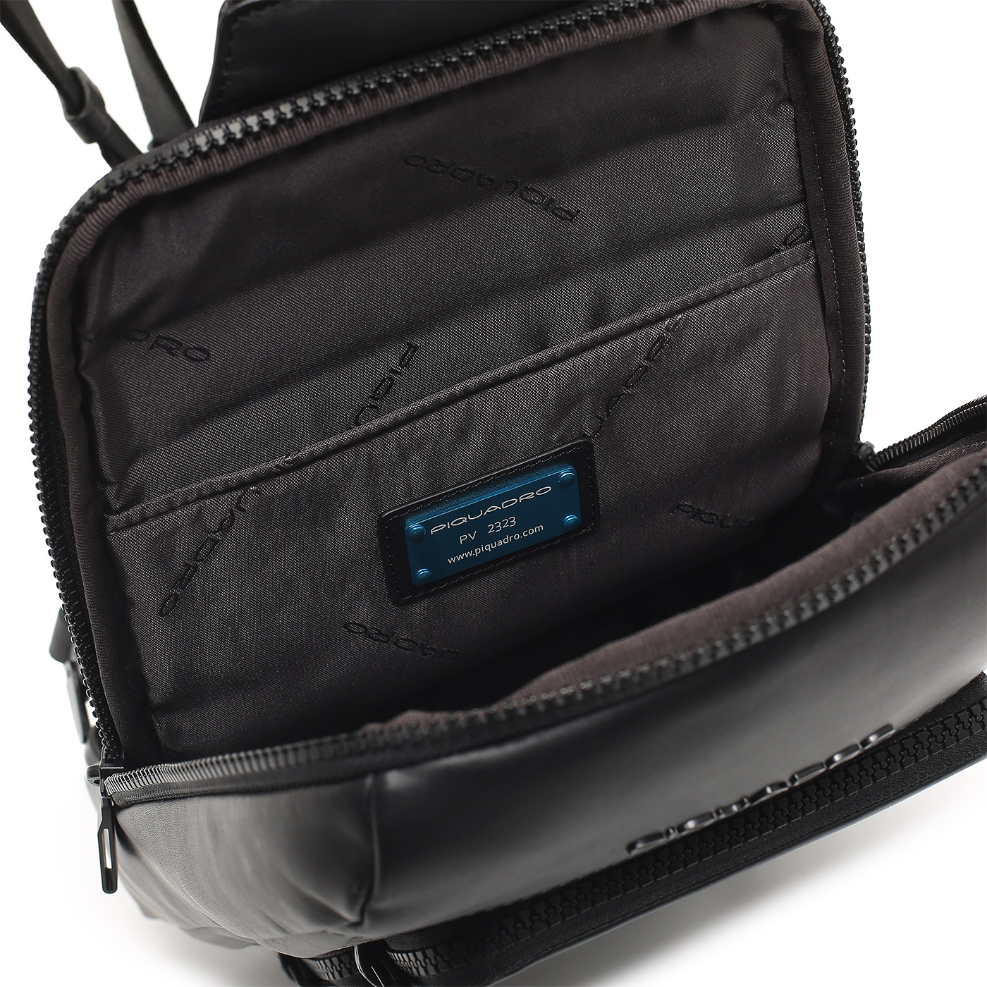 Однолямочный рюкзак Piquadro Liko