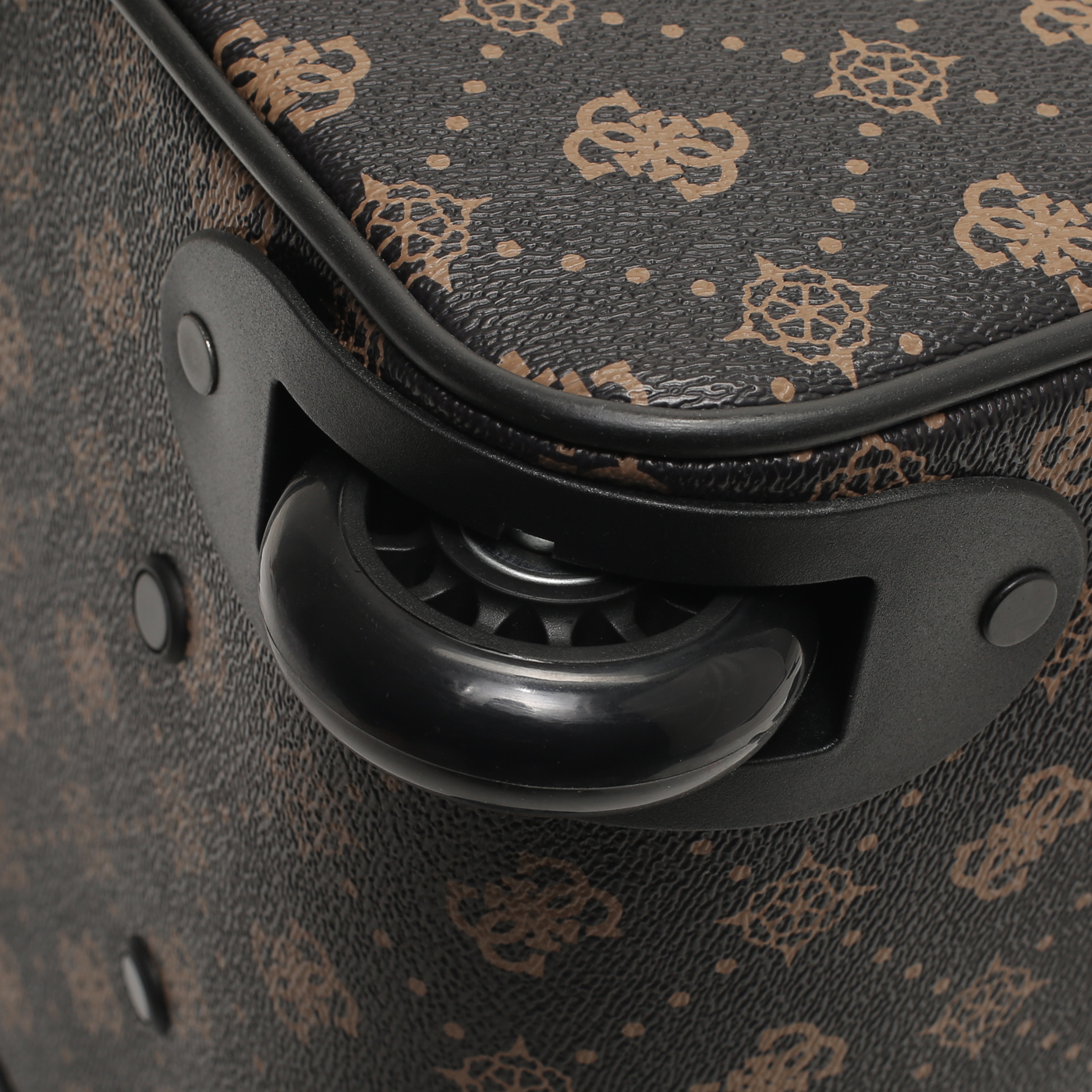 Чемодан маленький S из полиурeтана Guess Silia