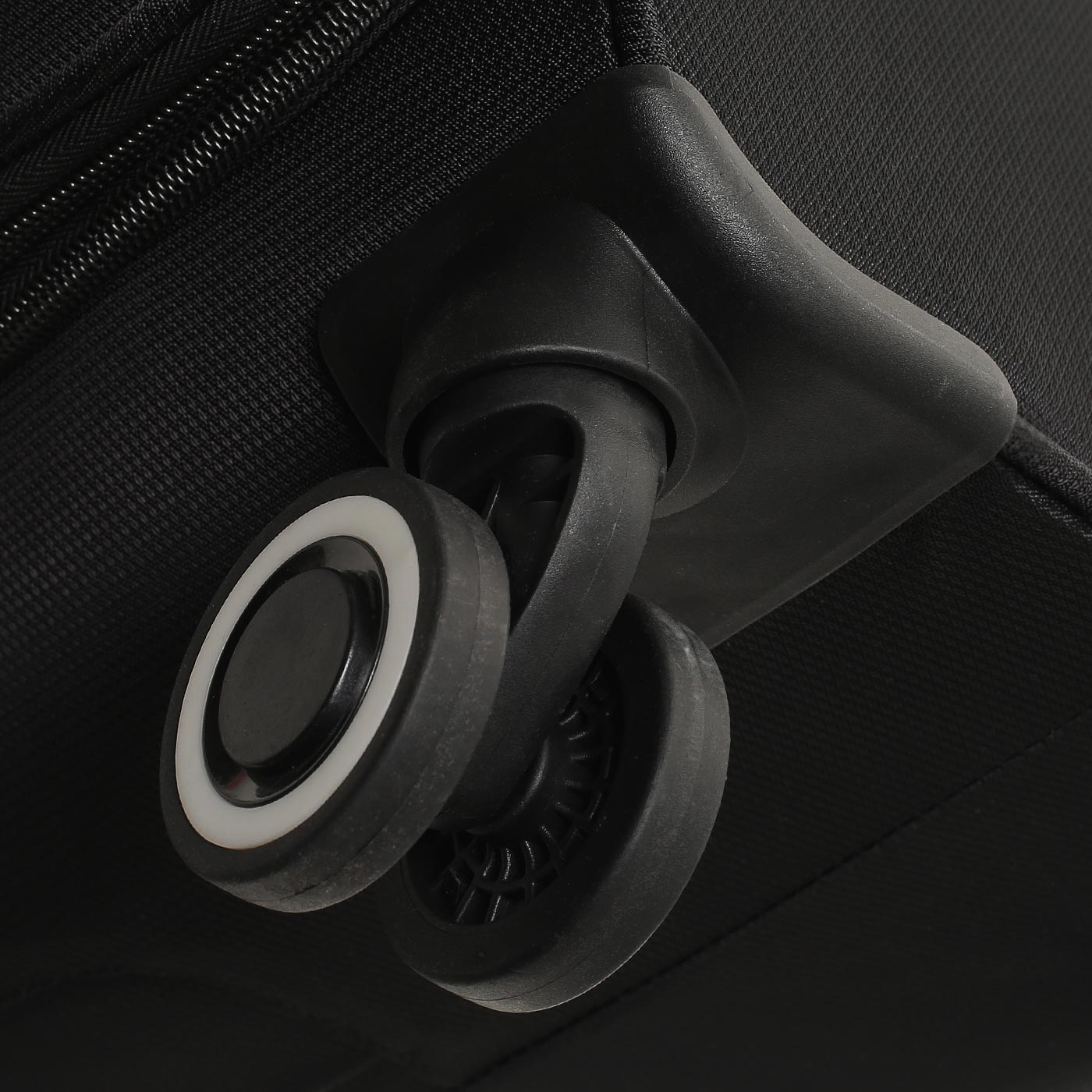 Чемодан Torber Nero