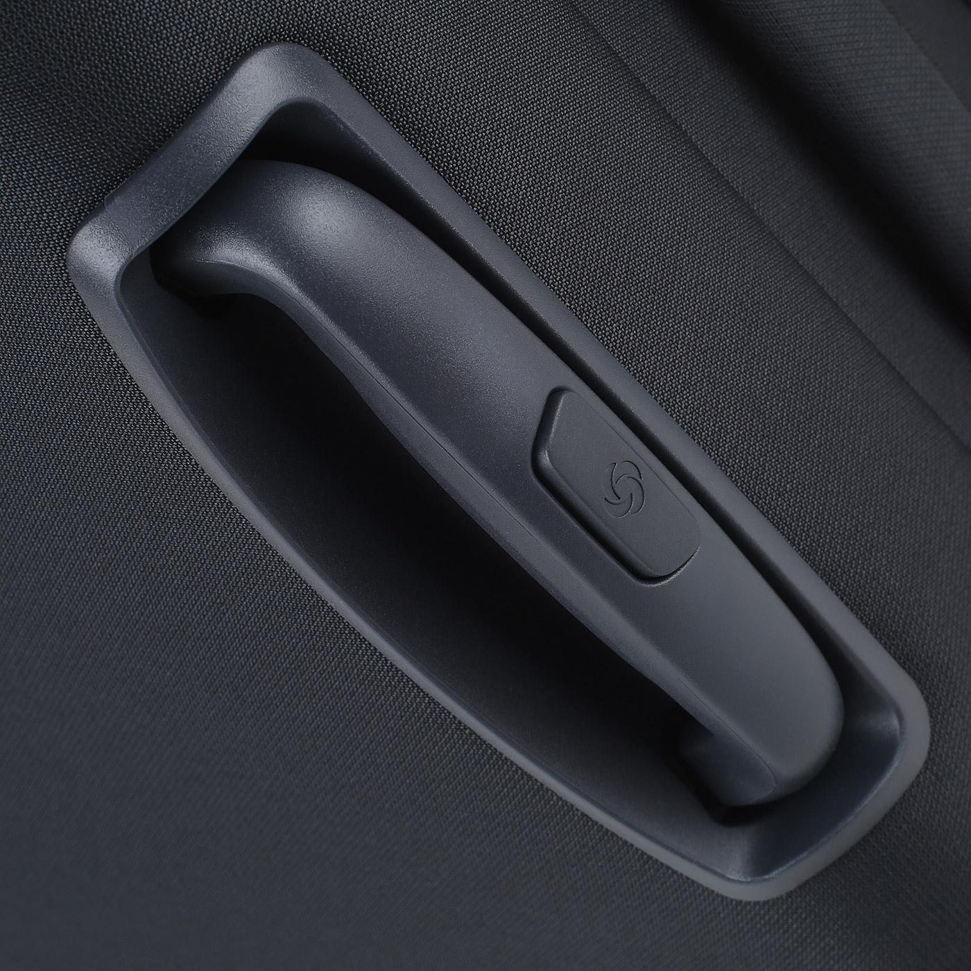 Чемодан средний M тканевый Samsonite Base Boost