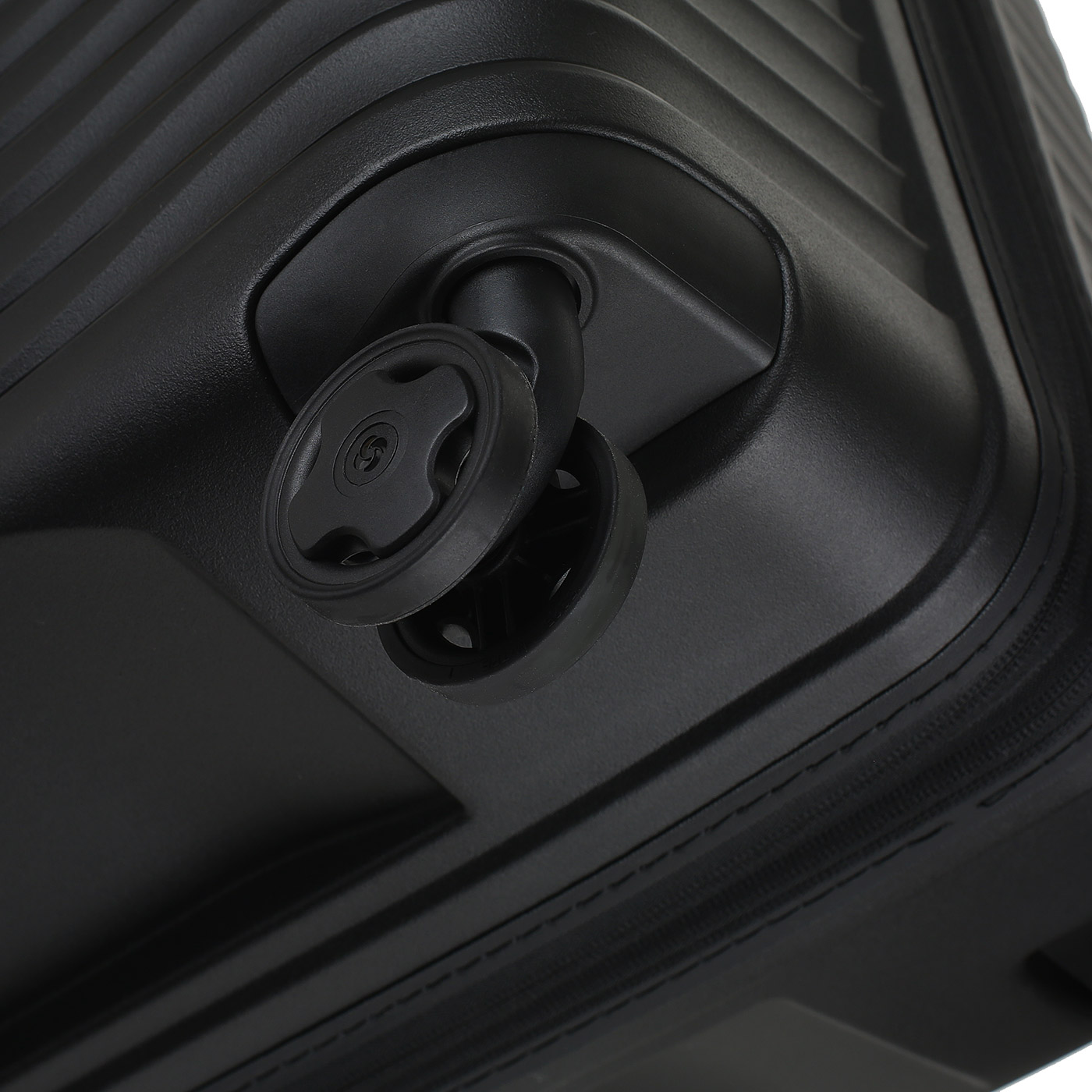 Чемодан очень большой XL из полипропилена Samsonite Upscape