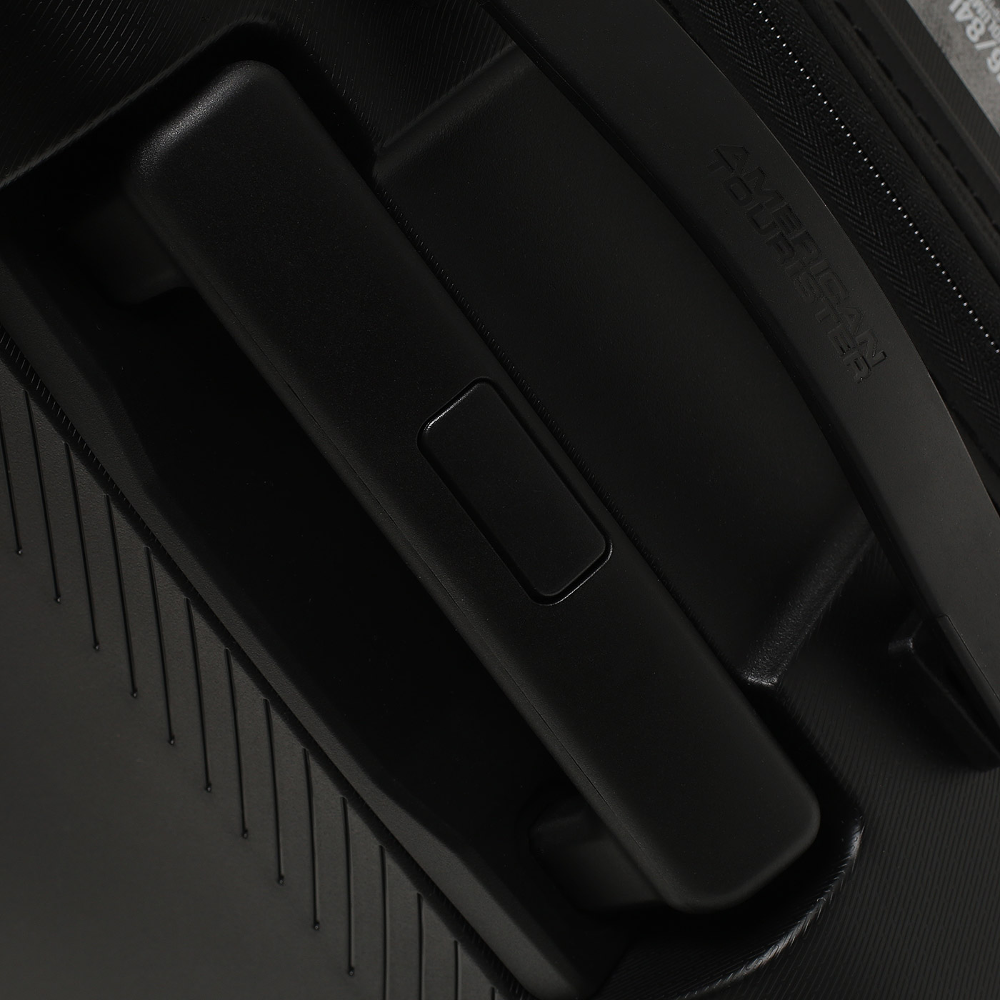 Чемодан средний M  American Tourister Dashpop