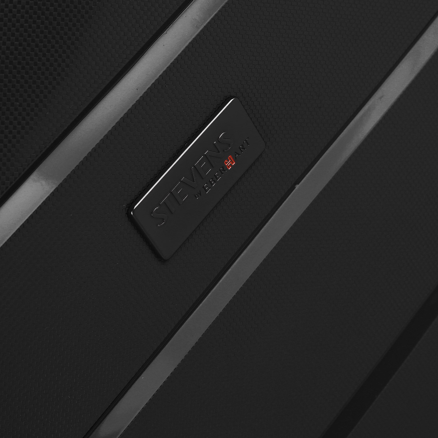 Чемодан средний M из полипропилена Stevens Oxford